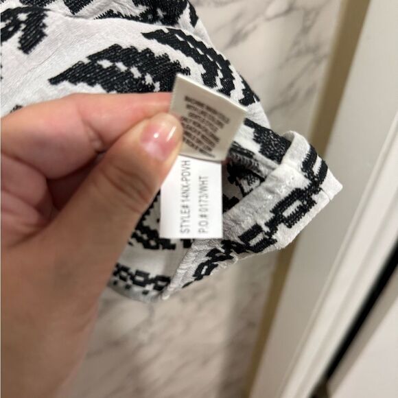 NEW Cloth & Portrait White and Black Embroidered Blouse Size S - Picture 6 of 8